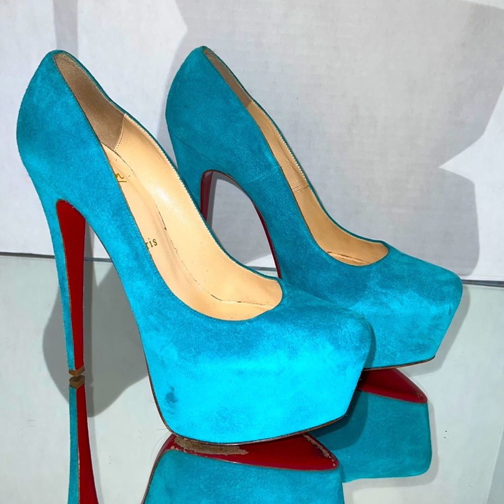 Christian Louboutin Teal Daffodils 39.5